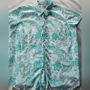 IZOD Ladies Lightweight Button Up Blouse Size Large  Smoke Free Home
